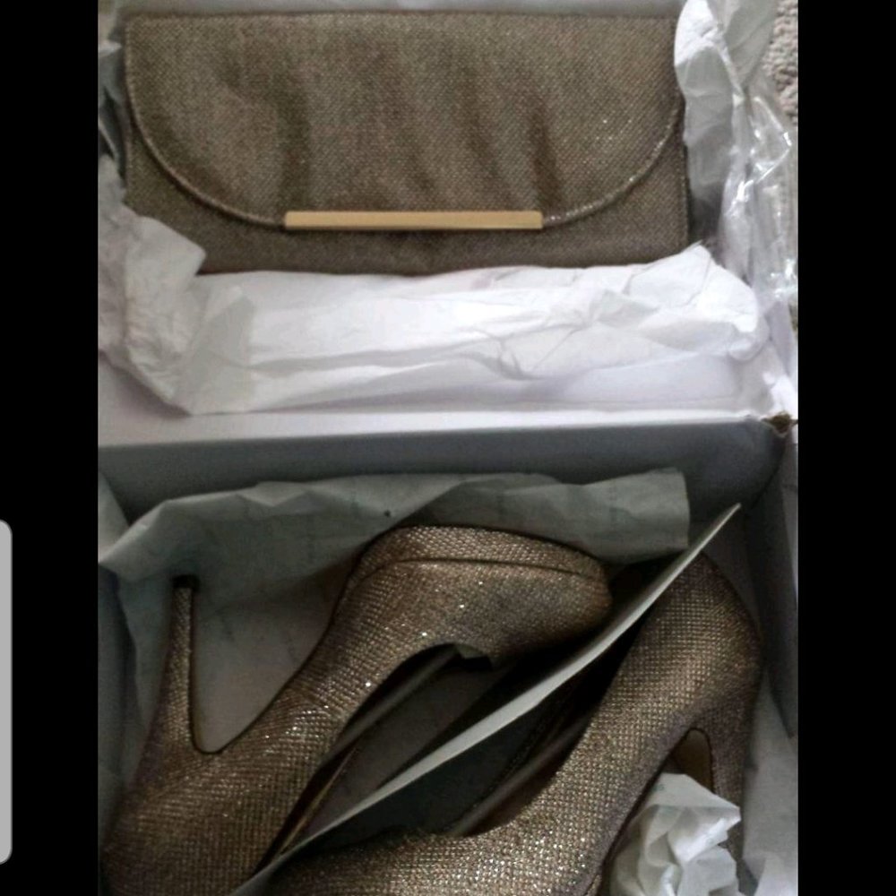 NEW/LIKE NEW - Glitzy heels with matching bag